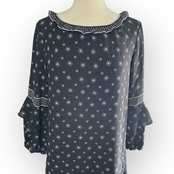 NWT MAX STUDIO Long Ruffle Sleeve Shift Dress, Medium - Picture 3 of 9